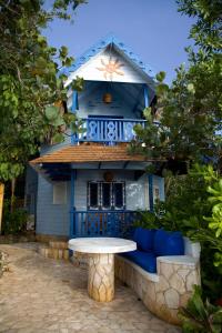 Lighthouse Road, West End, Negril, Jamaica.