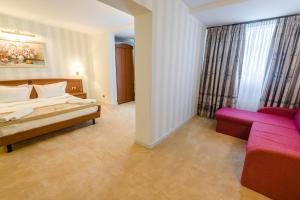 Bavaria Blu Hotel and Conference Centre