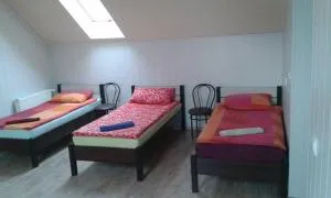 Pokoje Gościnne "U Karola" Pracownicze - Mojęcice