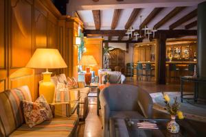 Hotels A La Cour d'Alsace : photos des chambres