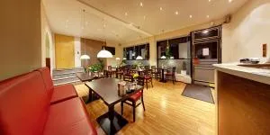 卡尔梅耶酒店 - 霍亨诺伊恩多夫