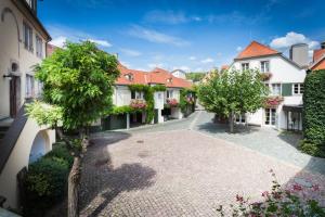 Hotels A La Cour d'Alsace : photos des chambres