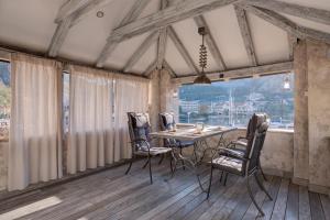 Kotor old town Palace Bucha