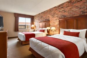Travelodge by Wyndham North Bay Lakeshore