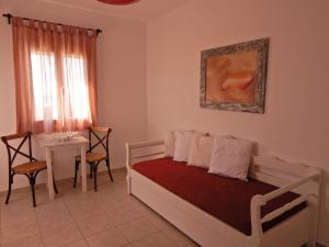 Dolphin Kastraki Studios