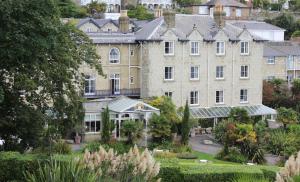 Single Room with Garden View room in The Royal Hotel