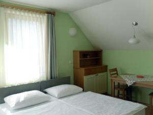 Apartmaji Hribar PrOstank