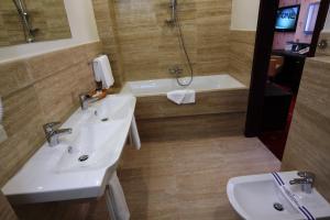 Superior Suite room in Delice