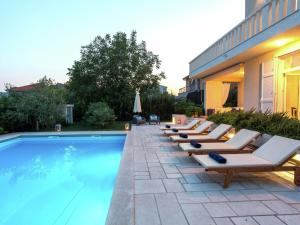 Villa in Ka tel Novi near Beach