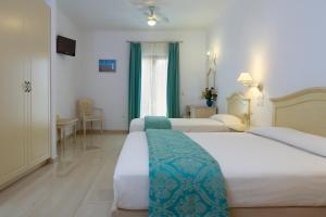 Kamari Hotel Myconos Greece