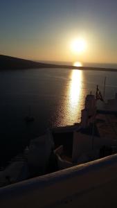 Fotinos Houses Santorini Greece