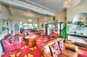 Albany Lions hotel, 
Eastbourne, United Kingdom.
The photo picture quality can be
variable. We apologize if the
quality is of an unacceptable
level.