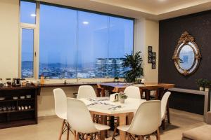 Laviu B&B Luxe Suites