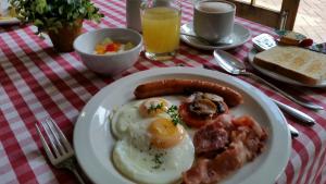 Le Chateau Guest House and Conference Centre