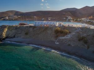 Vardia Bay Studios Folegandros Greece
