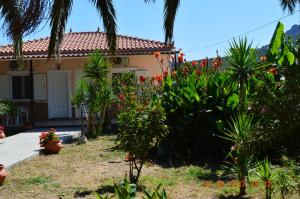 Garden View Apartments Lesvos Greece