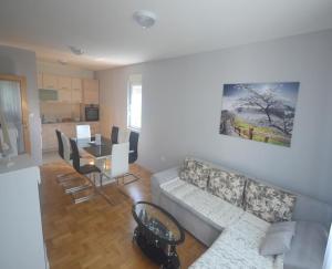 Apartments Radonicic D&D