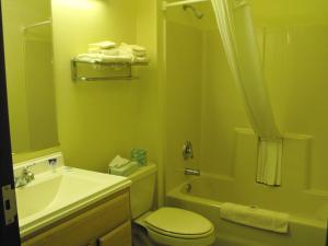 Americas Best Value Inn Three Rivers