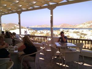 Homer's Inn Hotel Ios Greece