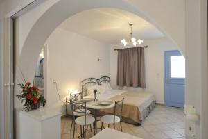 Evita Apartments Paros Greece