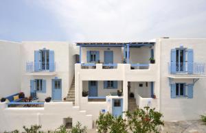 Evita Apartments Paros Greece