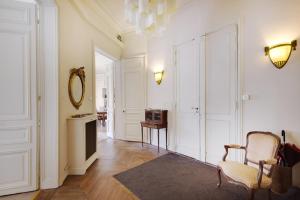 Appartements Haussmann 168 : photos des chambres