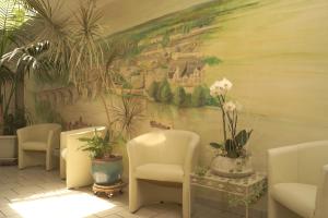 Hotels Logis Hotel Saint Paul : photos des chambres