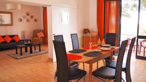 OurMadeira - Villa Mary, informal, close to the beach