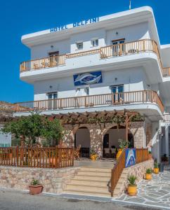 Hotel Delfini Milos Greece