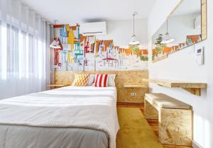 Double Room with Balcony room in Hotel do Mercado
