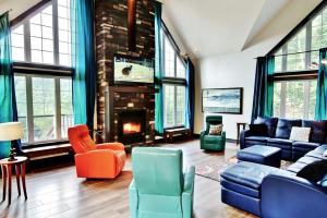 Chalet 19 Chemin Blanc by Les Chalets Alpins