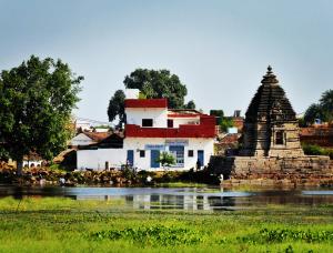 Friends in Khajuraho