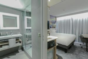 Hotels Arena Hotel La Defense : photos des chambres