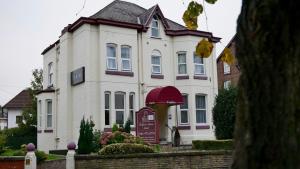 Trivelles Belforte Hotel , Sale, Manchester - M33 2AE