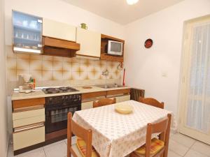 Apartments Rabac 981
