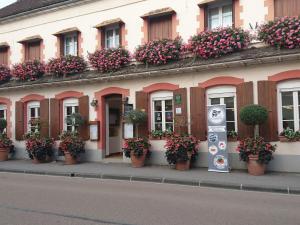 Hotels Logis Le Relais Champenois : photos des chambres