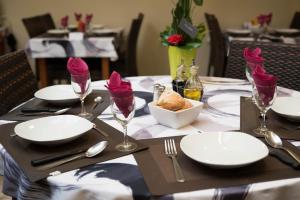 Hotels Hotel Bains Sarrailh : photos des chambres