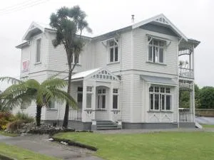 Wayne's World Westport - 韦斯特波特