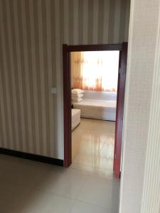 A Hotelcom Luxury And Cheap Accommodation In Ta Feng Men - 