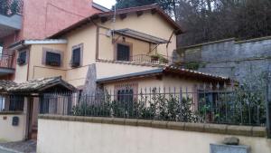 Chalet Il Pettirosso Cesano Italie