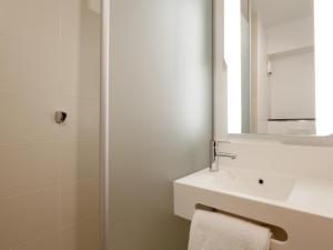 Hotels B&B HOTEL LYON Centre Perrache Berthelot : photos des chambres