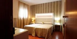 Hostal Paris - San Carlos