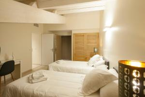 Hotels Hotel Restaurant des Maures : photos des chambres