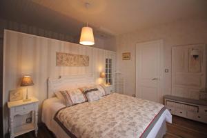 B&B / Chambres d'hotes Au fil du temps : Suite Supérieure Lit King-Size