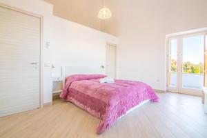 Double Room with Balcony and Sea View