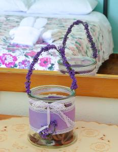 Alex-Giannis Apartments, Barbati