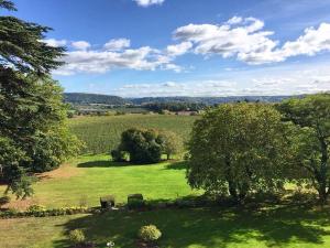 Glewstone Court, Ross-on-Wye, Herefordshire, HR9 6AW.