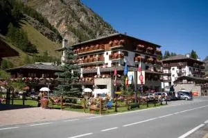 Hotel Granta Parey - Maisonasse