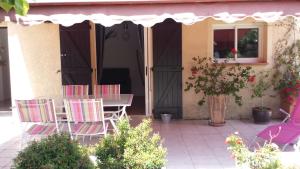 Appartements U Casinu : Studio - Vue sur Mer