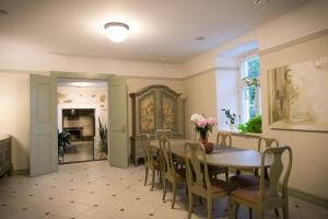 Private Manor Guest House & SPA Berkenes Muiza